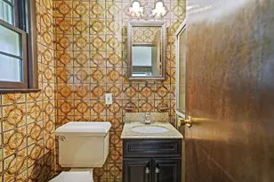 203 Deer Pk Rd, Dix Hills, NY 11746 - Photo 30