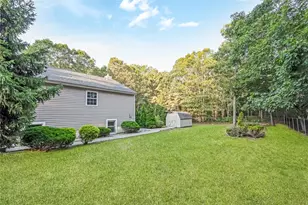 350 Mark Tree Rd, South Setauket, NY 11720 - Photo 4