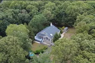 350 Mark Tree Rd, South Setauket, NY 11720 - Photo 2