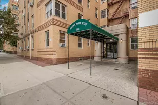 2166 Bronx Park East St, Bronx, NY 10462 - Photo 2