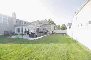 4488 Merrick Rd, Massapequa, NY 11758 - Photo 14