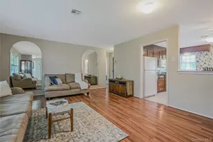 310-C Woodbridge Dr, Ridge, NY 11961 - Photo 4