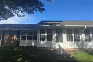 310-C Woodbridge Dr, Ridge, NY 11961 - Photo 18