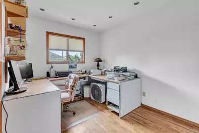 19 Clearland Road, Syosset, NY 11791 - Photo 18