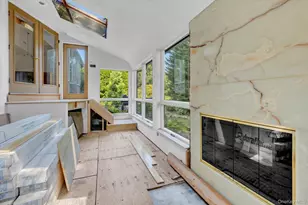 19 Clearland Rd, Syosset, NY 11791 - Photo 12