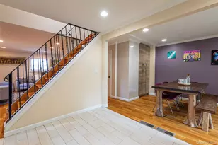 92 Manor Dr, Great Neck, NY 11020 - Photo 32