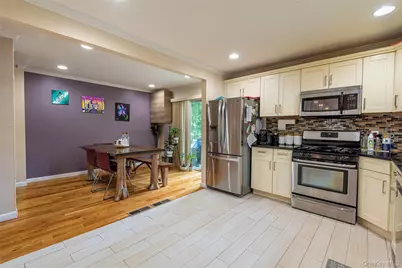 92 Manor Drive, Great Neck, NY 11020 - Photo 26