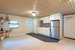 92 Manor Dr, Great Neck, NY 11020 - Photo 42