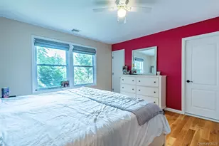 92 Manor Dr, Great Neck, NY 11020 - Photo 18