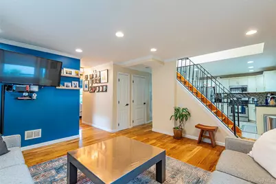 92 Manor Drive, Great Neck, NY 11020 - Photo 14