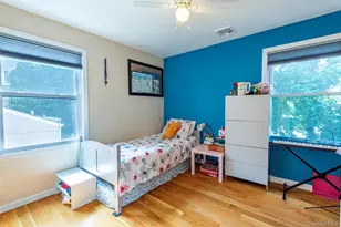 92 Manor Dr, Great Neck, NY 11020 - Photo 16