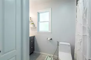 92 Manor Dr, Great Neck, NY 11020 - Photo 24