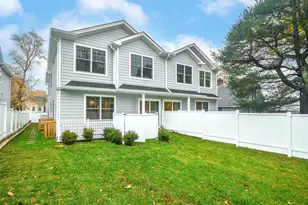 13 Dunes Ln, Port Washington, NY 11050 - Photo 30