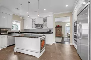 155 Eagle Crest, Port Washington, NY 11050 - Photo 10