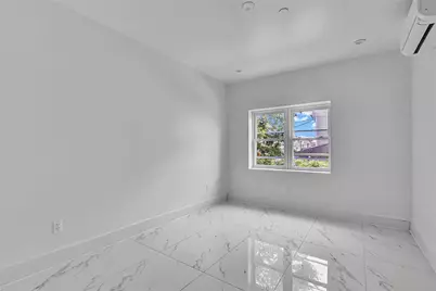 139-22 95 Avenue, Jamaica, NY 11435 - Photo 6