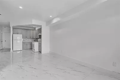 139-22 95 Avenue, Jamaica, NY 11435 - Photo 16