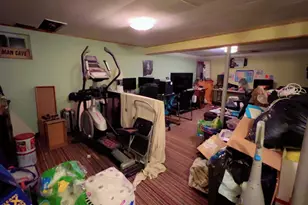 145 Dartmouth Dr, Hicksville, NY 11801 - Photo 8