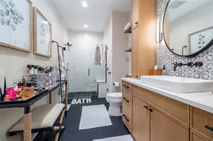 201 Belmont Cir, Yaphank, NY 11980 - Photo 10