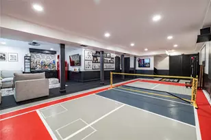 201 Belmont Cir, Yaphank, NY 11980 - Photo 18