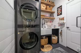 201 Belmont Cir, Yaphank, NY 11980 - Photo 20