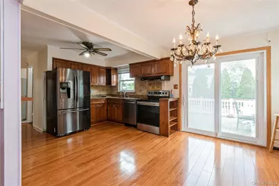 815 Sunshine Avenue, West Hempstead, NY 11552 - Photo 10