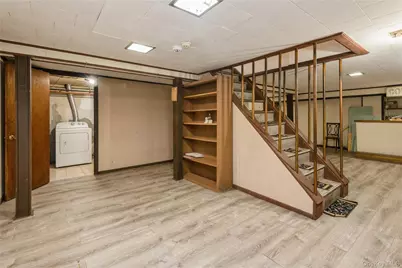 815 Sunshine Avenue, West Hempstead, NY 11552 - Photo 18