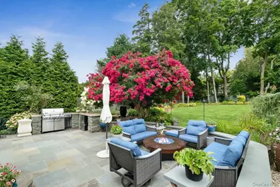 10 Burling Avenue, White Plains, NY 10605 - Photo 2