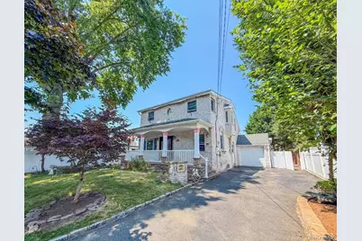 1815 Maurice Avenue, East Meadow, NY 11554 - Photo 4