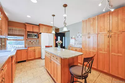 1815 Maurice Avenue, East Meadow, NY 11554 - Photo 8