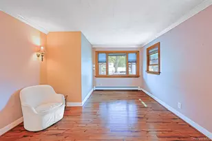 1815 Maurice Ave, East Meadow, NY 11554 - Photo 12