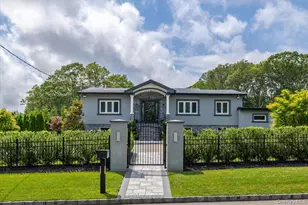 154 MacArthur Blvd, Hauppauge, NY 11788 - Photo 2