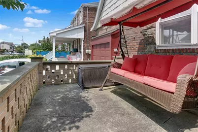 428 Beach 131st Street, Rockaway Park, NY 11694 - Photo 4