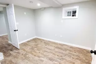 32-29 44th St, Astoria, NY 11103 - Photo 18