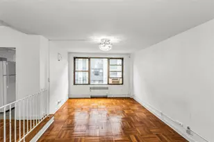 98-50 63rd Dr, Rego Park, NY 11374 - Photo 4