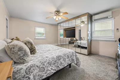 8210 214th Street, Hollis, NY 11427 - Photo 22