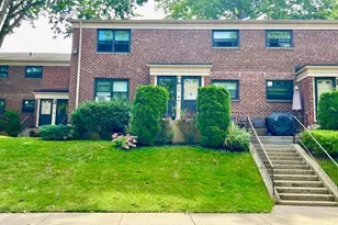 219-36 74th Ave, Bayside, NY 11364 - Photo 18