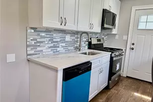 33 Princeton St, Bay Shore, NY 11706 - Photo 8