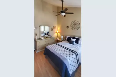 30 Chestnut Circle, New York, NY 10312 - Photo 14