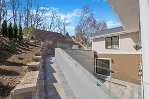 150 Sugar Toms Ln, East Norwich, NY 11732 - Photo 8