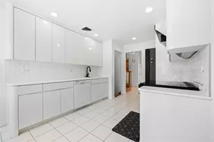 46 Norman Ln, Levittown, NY 11756 - Photo 8