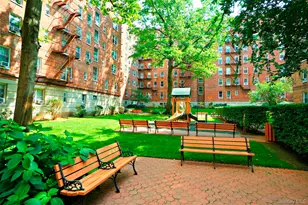 72-81 113th St, Forest Hills, NY 11375 - Photo 18