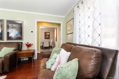 7 Mayfair Road, Baldwin, NY 11510 - Photo 6