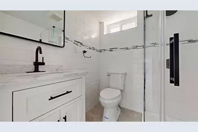 987 E 42nd Street, Brooklyn, NY 11210 - Photo 38