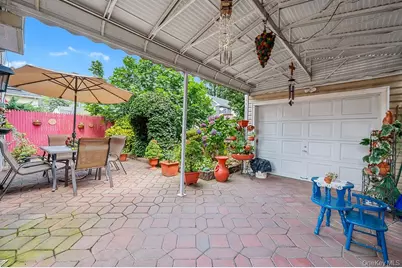 30-27 Murray Lane, Flushing, NY 11354 - Photo 14