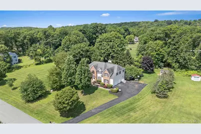 93 Elise Drive, Middletown, NY 10941 - Photo 2