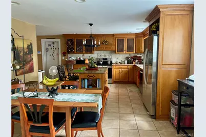 118 Highland Road, Glen Cove, NY 11542 - Photo 14