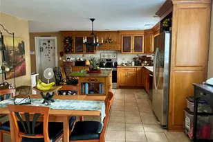 118 Highland Rd, Glen Cove, NY 11542 - Photo 14