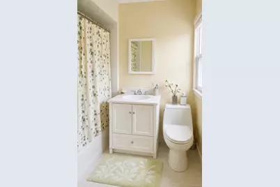 118 Highland Road, Glen Cove, NY 11542 - Photo 10