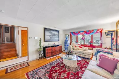 9 Waverly Place, Valley Stream, NY 11580 - Photo 8