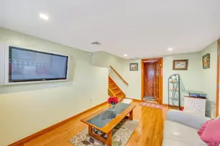 9 Waverly Pl, Valley Stream, NY 11580 - Photo 18